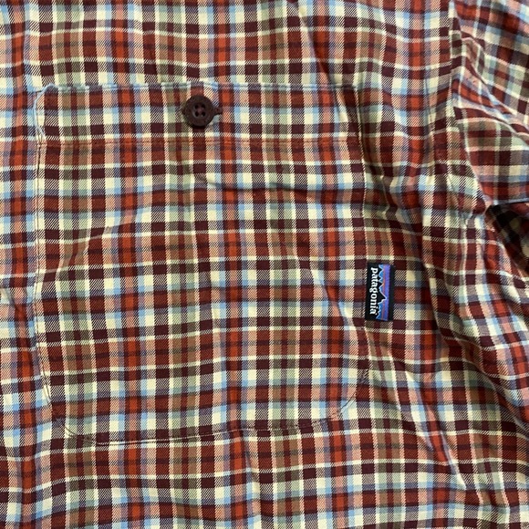 Patagonia Shirt Mens Medium Red Brown Plaid Long Sleeve Button Up Organic Cotton - Picture 3 of 9